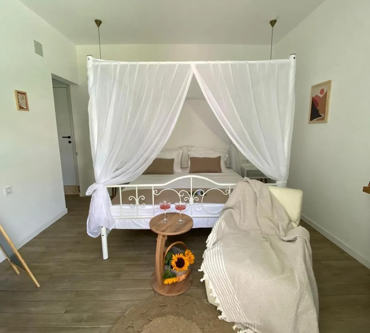 Flora Boheme Butik Otel Cesme